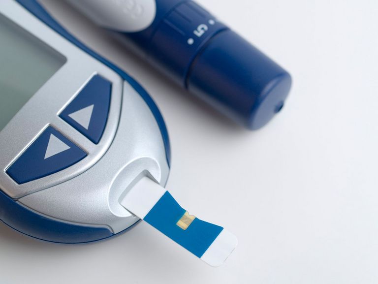 Nahaufnahme von einem Blutzuckertestgerät