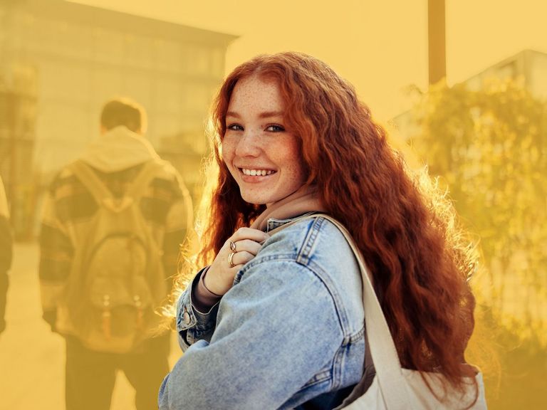 Jugendliche unterwegs in der Stadt